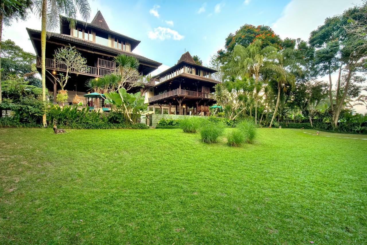 Villa Atas Awan パヤンガン エクステリア 写真