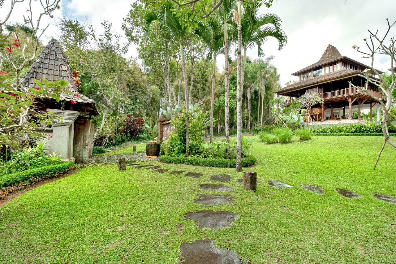 Villa Atas Awan パヤンガン エクステリア 写真