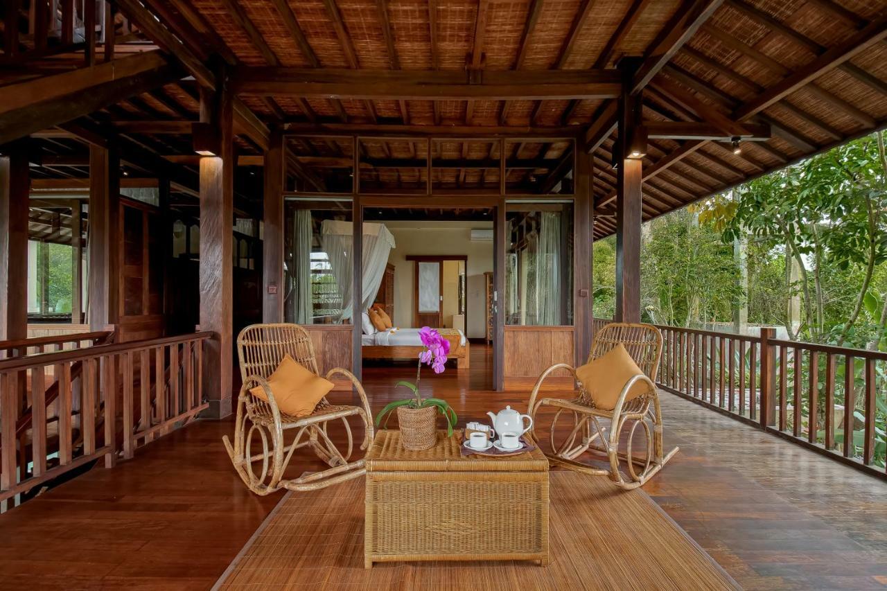 Villa Atas Awan パヤンガン エクステリア 写真
