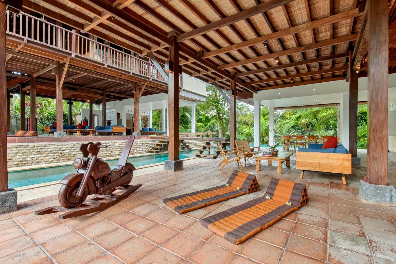 Villa Atas Awan パヤンガン エクステリア 写真